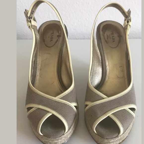Prada scarpe Canvas Platform Sandalo Size 385 Poshmark Prada Canvas scarpe Canvas Prada Platform Sandalo Size 385 Poshmark ff4d2d